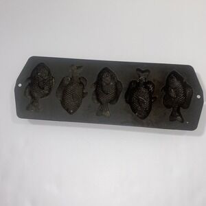 VINTAGE LODGE USA CAST IRON FISH MOLD CORNBREAD 5PP2 MUFFIN PAN EUC